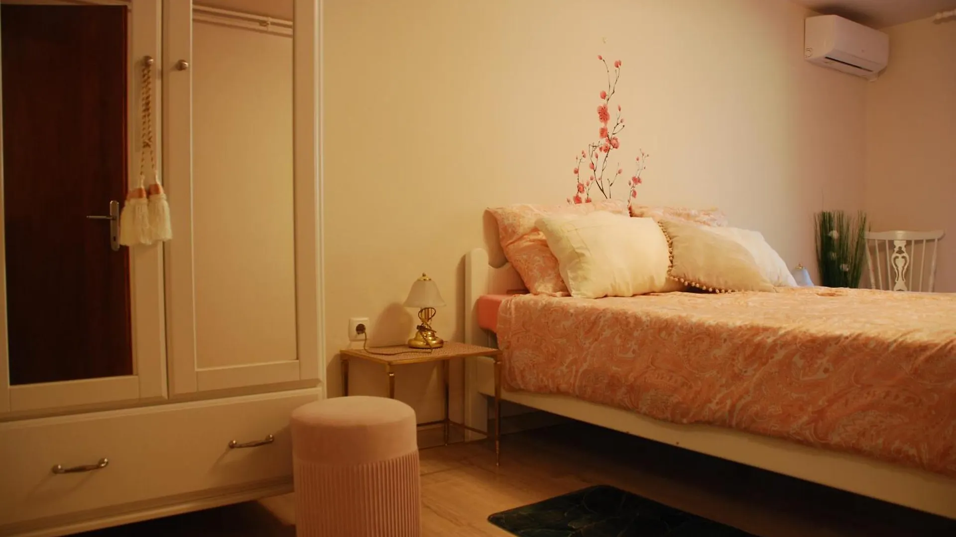Apartment Mediteranean Home Pula
